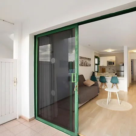 Apartment Dreams *